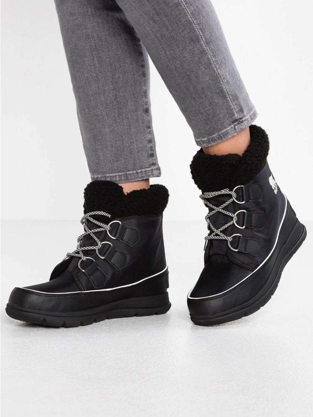 Sorel Black Women's Faux-Sherpa Winter Ankle Boots